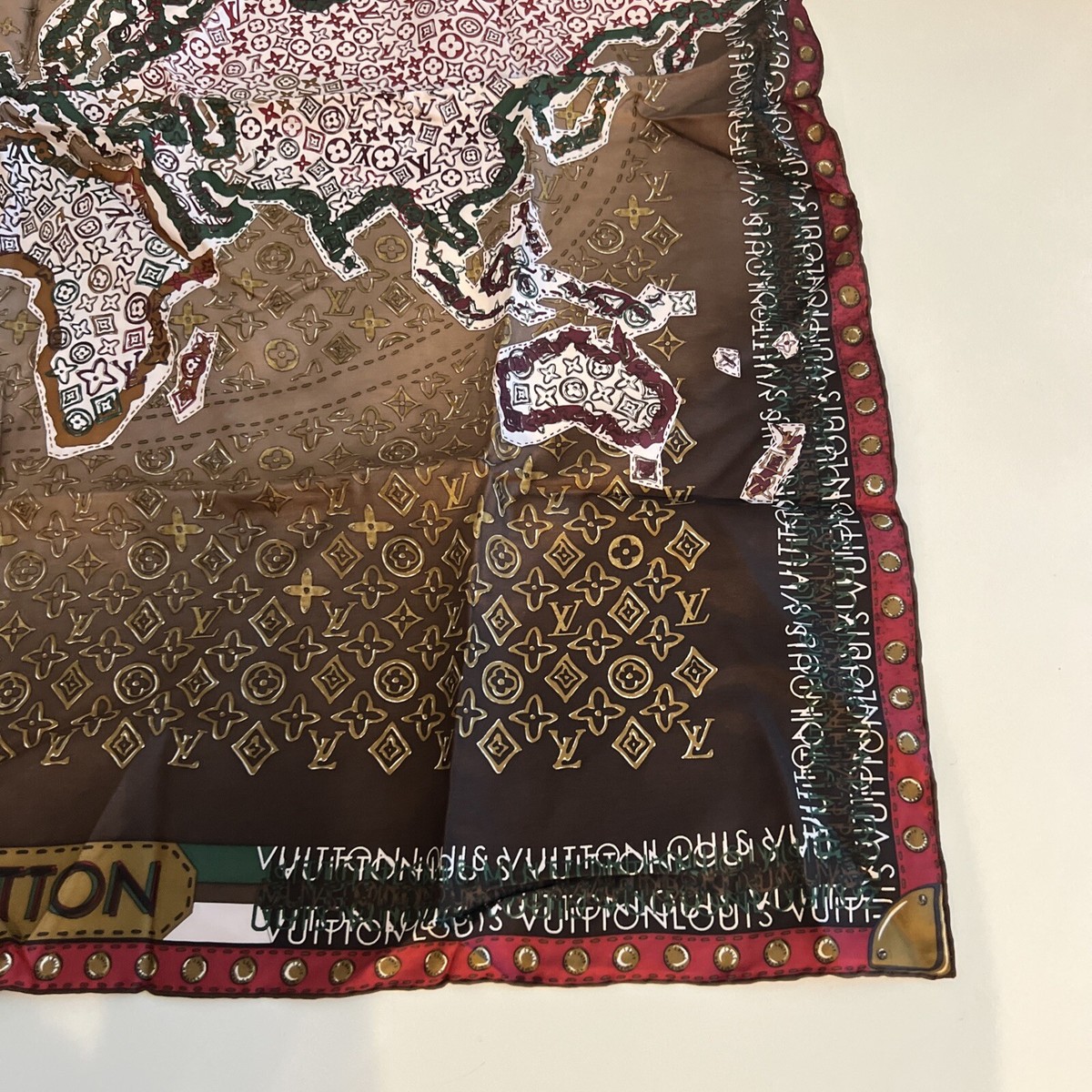 LOUISVUITTON ルイヴィトン スカーフ M78407 カレCARRE LOUIS VUITTON ルイ・ヴィトン M78407 カレ90 LV デュアリティ