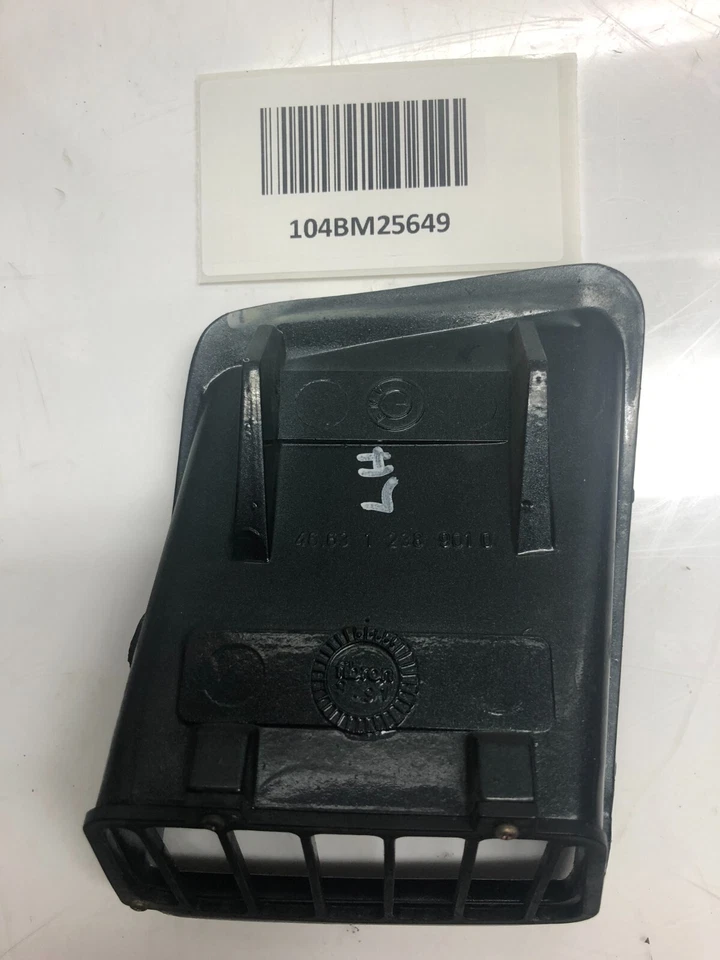 BMW R80 R100 RT 1988 - 1995 LH ENTRADA DE AR ORIGINAL DO FABRICANTE M2079 LOTE 104BM25649 - Imagem 2 de 4