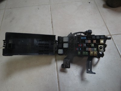 06 07 08 09 Ford Fusion Milan Fuse Box Relay Junction Block 2006 2007
