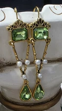 Victorian Trading Regal Green Crystal Drop Earrings Pearl Filigree Dangles 29W