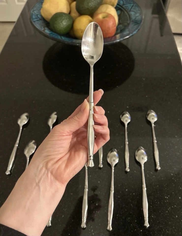 Set of 12 Elegant Oneida ACT I Stainless Heirloom Iced Tea Spoons - Image 4 of 4