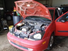 Passenger Headlight Excluding Svt Without 4 Hid Bulbs Fits 00-02 Focus 2086675