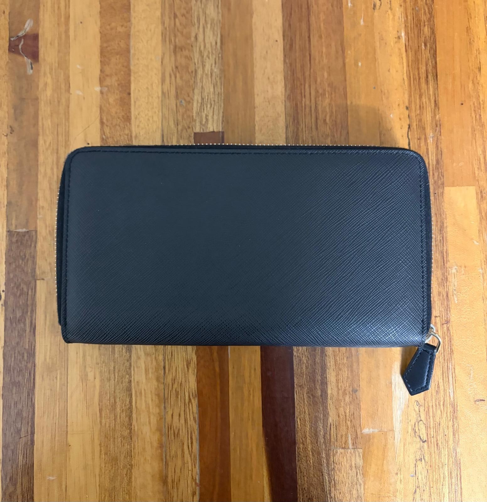 Givenchy Rottweiler Leather Round Zip Long Wallet Rare Retired image 3