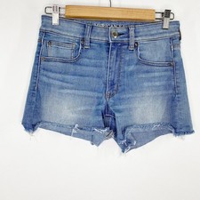 American Eagle Hi-Rise Light Wash Blue Denim Raw Hem Shorts Women's Size 6