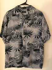 M Men's IZOD GOLF Vintage Gray  Black Floral Hawaiian Shirt NEVER WORN