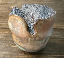 Brûleur d'encens poterie Raku artiste signé brutaliste prune terreuse graphite 7,5"