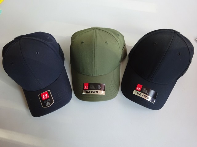 black fitted under armour hat