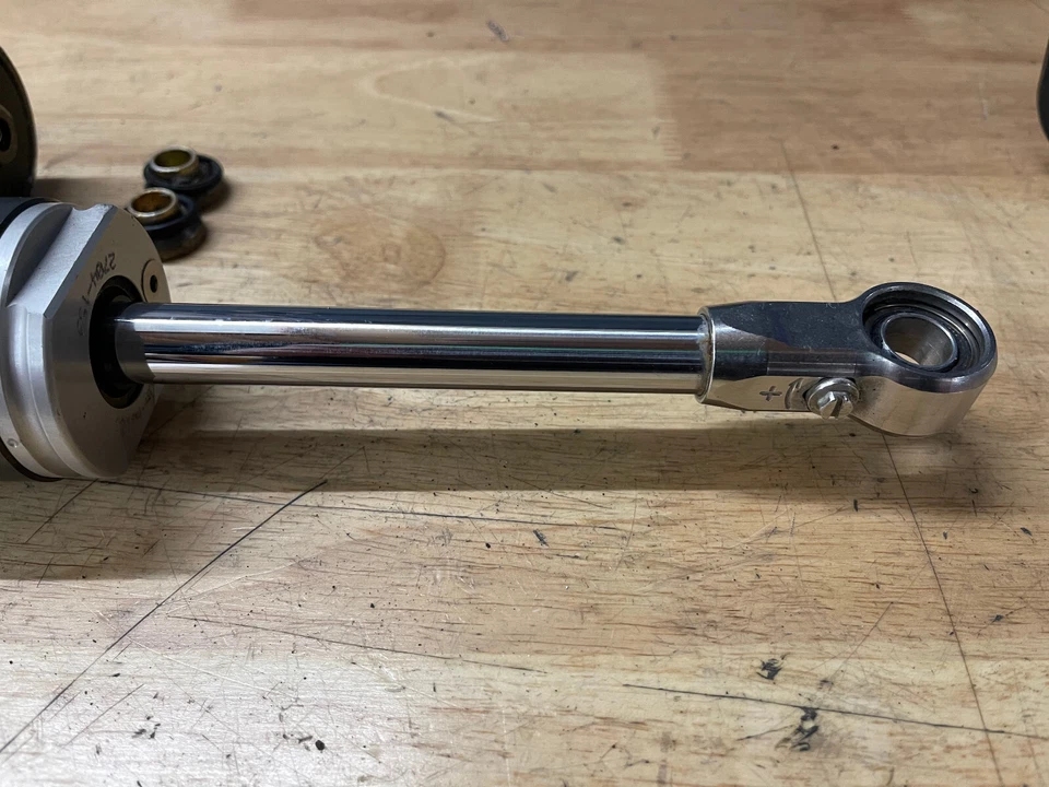 Amortiguador trasero Arctic Cat F1100 F800 xf 7000 9000 1100 zr 13 14 turbo Sno Pro RR QS3 Foto 2 de 4