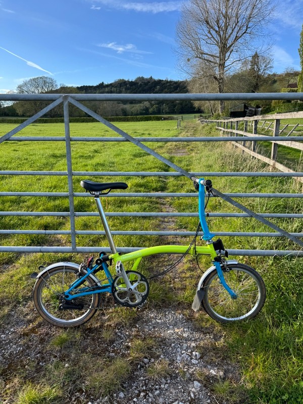 Brompton S2L folding bike - freshly serviced, new chain and wheels