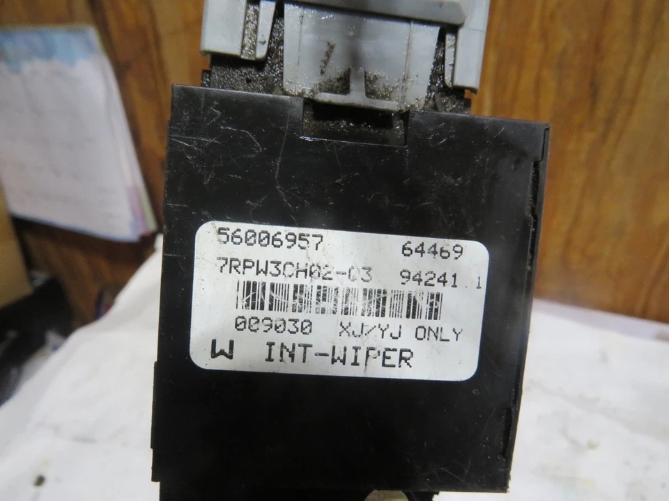 Jeep Cherokee XJ 1992-1996 control intermitente de retardo del limpiaparabrisas 56006957 Foto 3 de 4