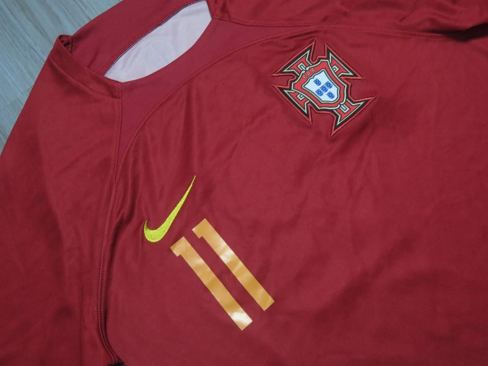 Nike Joao Felix 2022 Portugal Jersey Size Medium Men Pre Owned Rare - Image 4 of 4