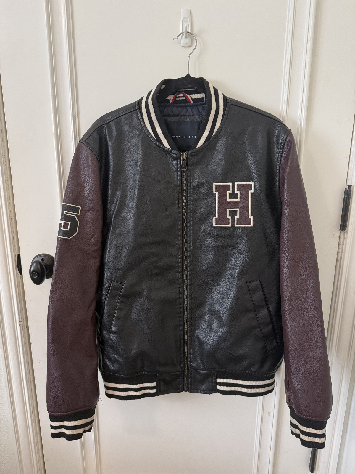 Tommy Hilfiger Mens Faux Leather Varsity Bomber Jacket in Classic Black Style