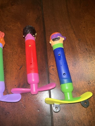 VINTAGE POOL DIVING STICKS SET OF 4 NICKELODEON ROCKET POWER W/POINTS Rubber T3 - Picture 9 of 15