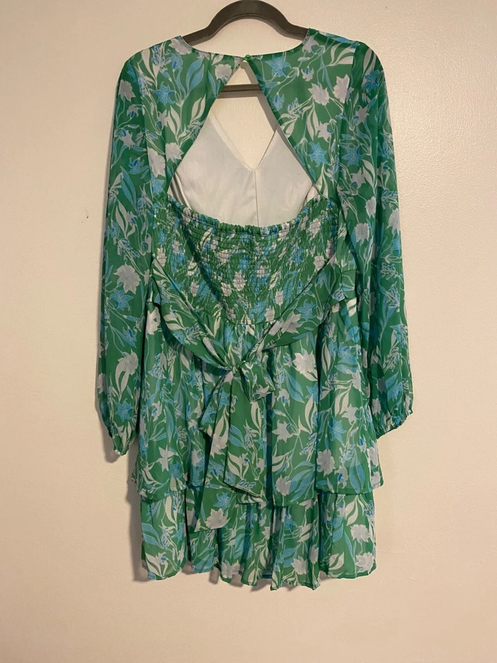 Jessica Simpson XL Dress Green Floral Long Sleeve Tiered Smocked Keyhole Back - Image 2 of 4