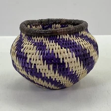 Wounaan Indian Hand Woven Spiral Design Panama Basket Purple Cream Green Swirl
