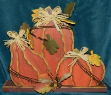 GORGEOUS PAINTED WOOD TRIO OF PUMPKINS Autumn/Fall/Halloween