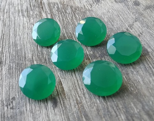 Natural Green Onyx Round Shape Faceted Cut Calibrated Gemstone 3mm-20mm - Picture 2 of 10