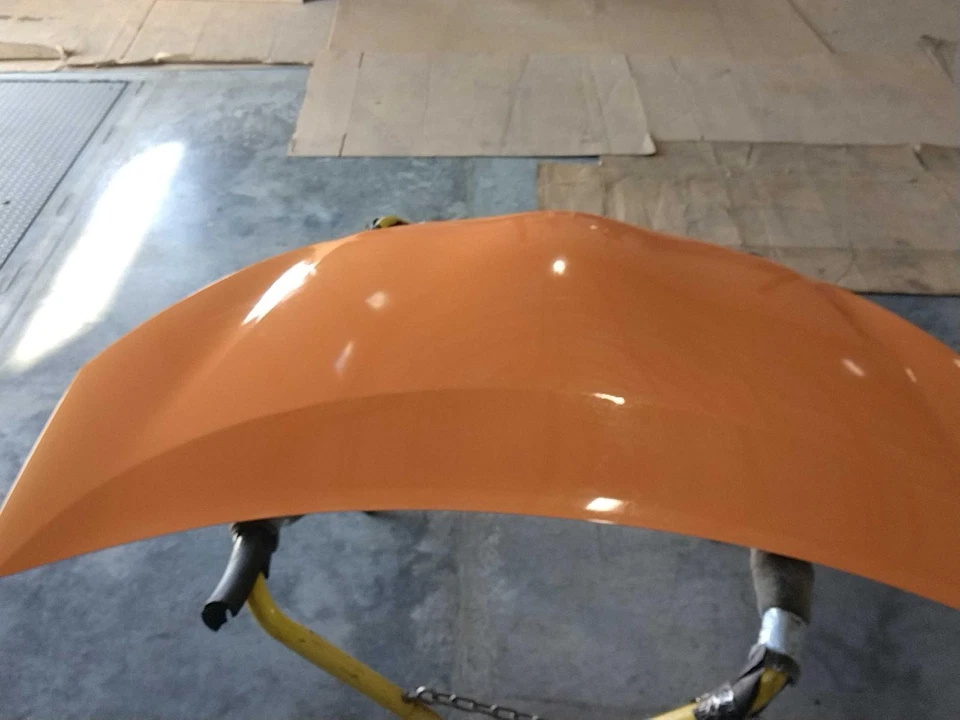 Capó usado se adapta a: Toyota Prius Prius C 2016 VIN B3 séptimo y octavo dígito grado A Foto 2 de 4