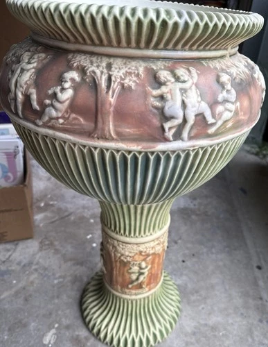 1920s  ROSEVILLE  DONATELLO   -   JARD & PEDESTAL  GREAT COND  - Rare beautiful