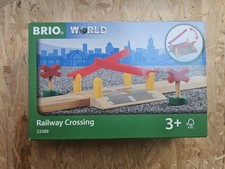 Brio World Railway Crossing 33388 Wooden Trains 2011 New Boxed