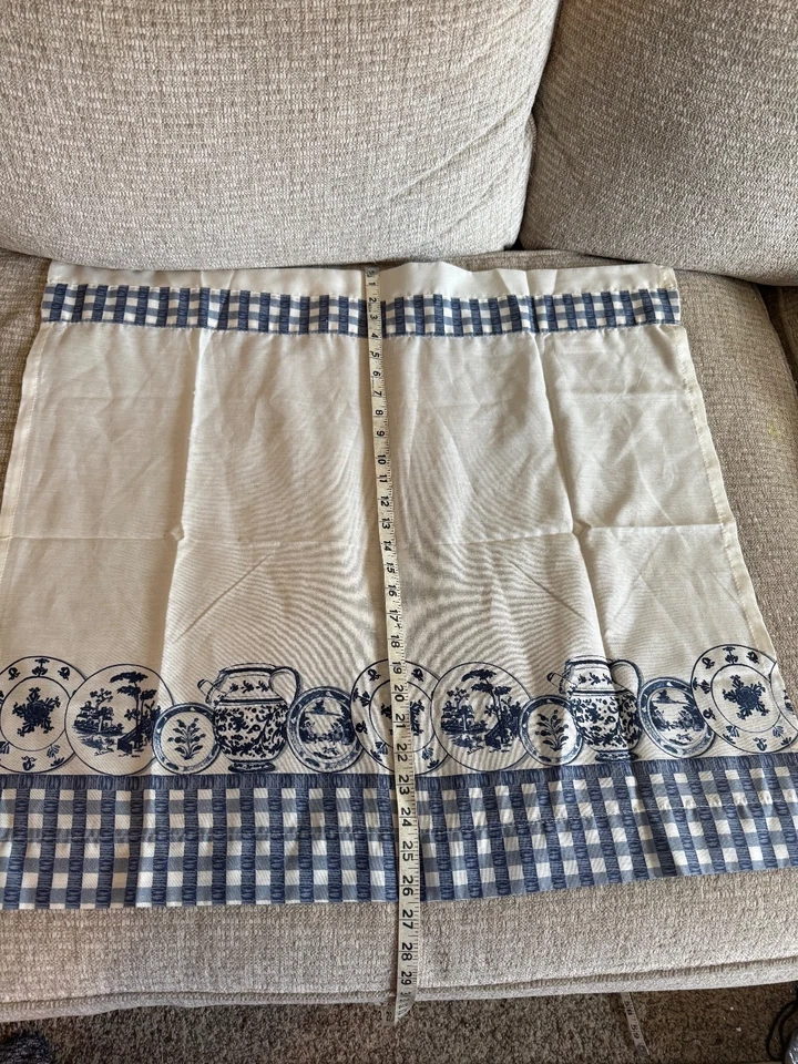 (2 Panels) Valances28”W x 26”L BH&G Blue & White Plates Design (Lot Of 2 Panels) - Image 3 of 3