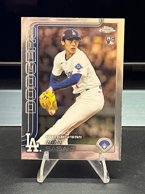 2025 Topps Chrome Update Series - Rookie Debut Roki Sasaki #USC73 (RC)