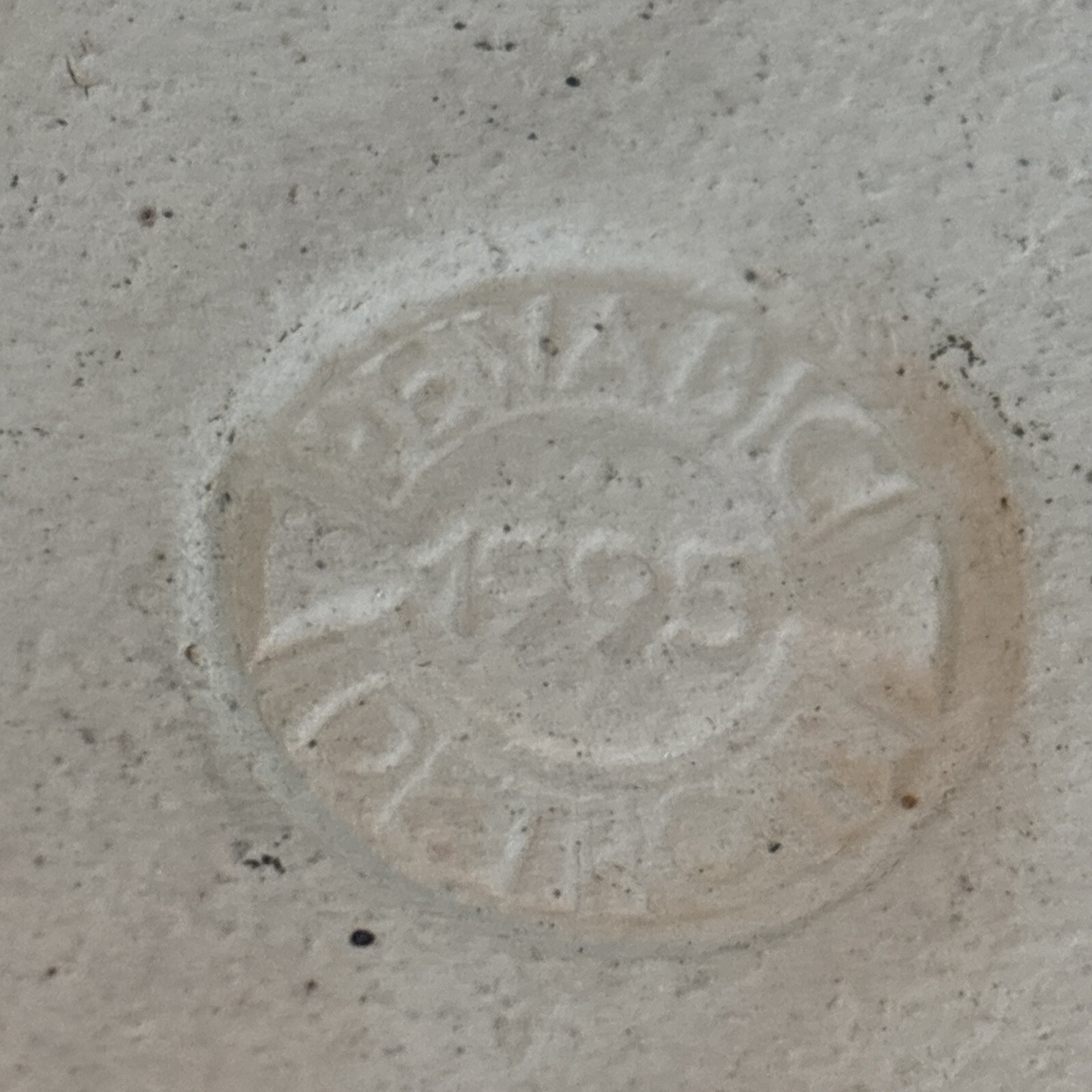 Pewabic Pottery Detroit Ivy Trivet Tile 7” Round Cobalt Blue Glaze 1995