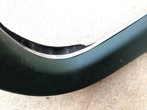 B PILLAR INTERIOR QUARTER WINDOW METAL TRIM 1971 72 GTX ROAD RUNNER DRIVER GREEN - Picture 4 of 16