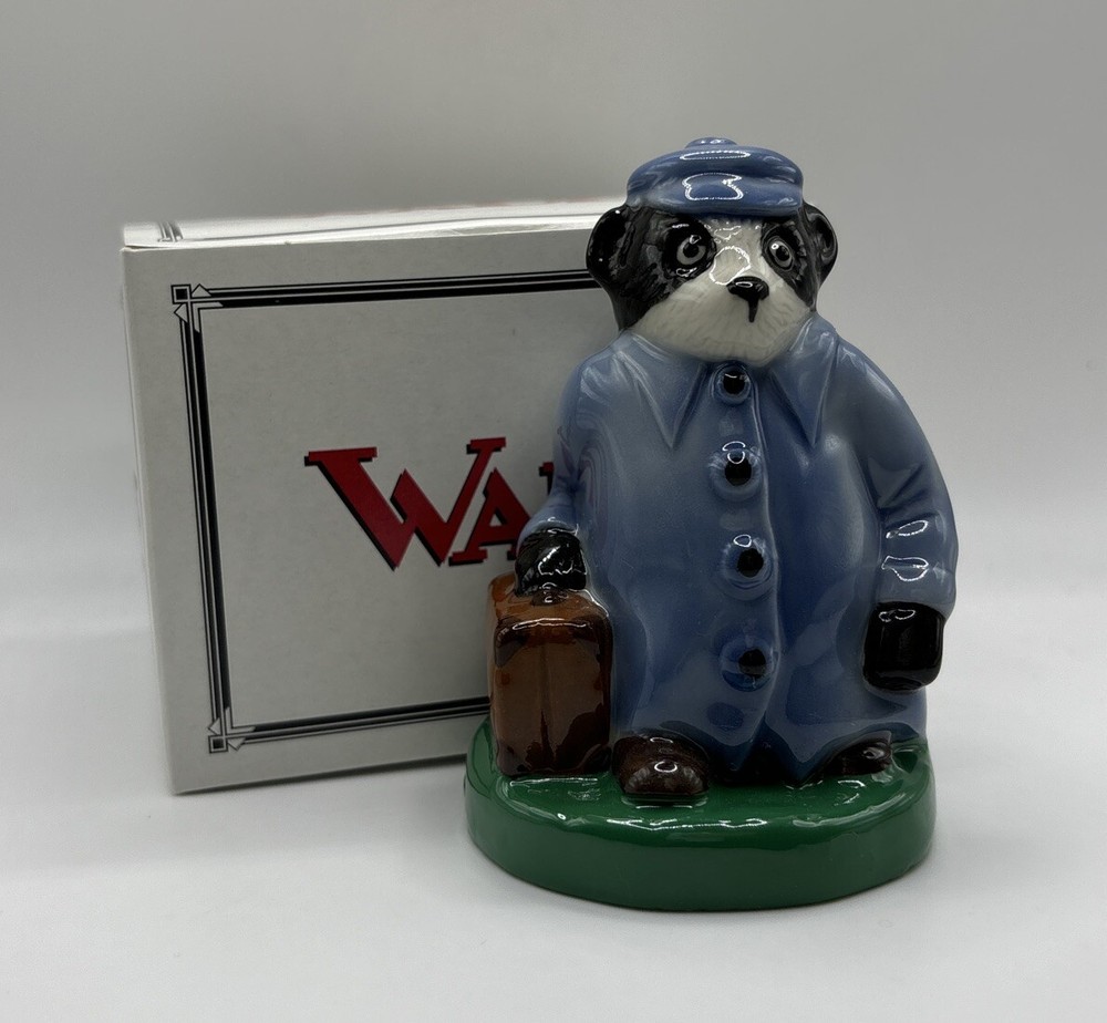 Wade Figurine Travelling Badger Collector’s Club