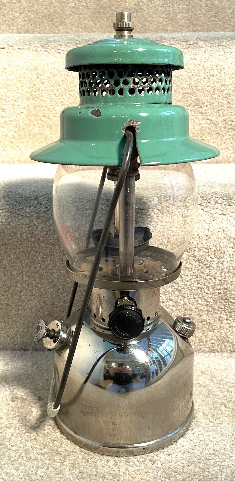 Coleman Canada 249 Kerosene Lantern 4/48 NICE!!!