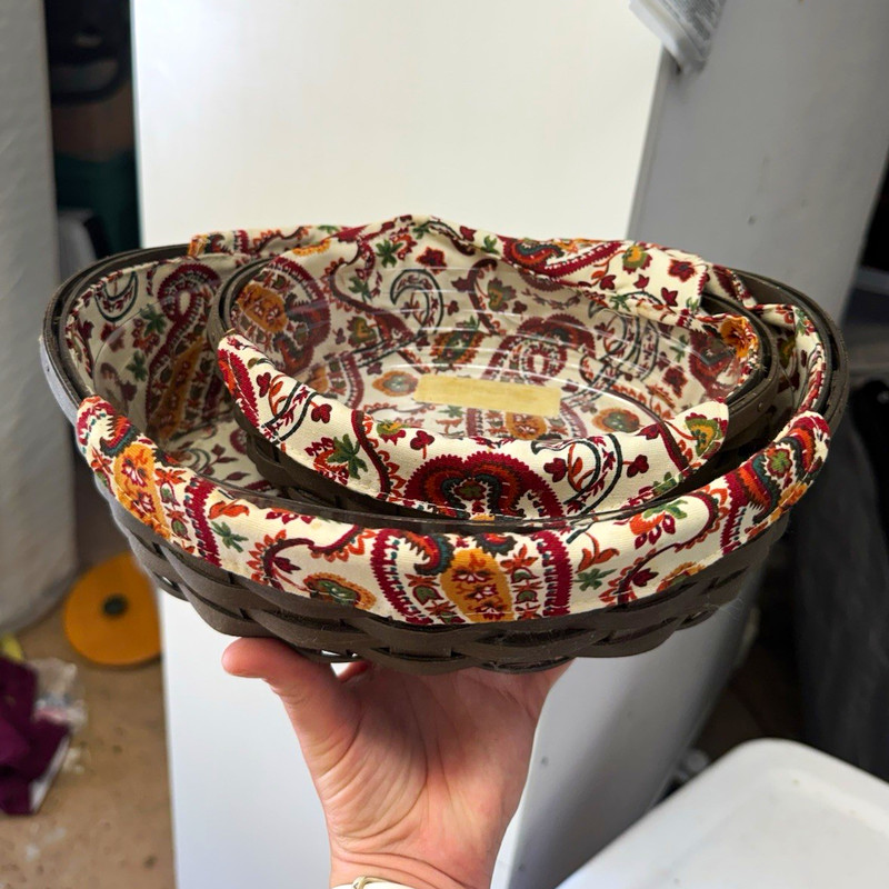 Longaberger Set of 2 Round Wicker Baskets Paisley Fabric Liners 14x10x6