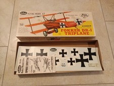 Guillow's Fokker DR-1 Triplane Balsa Kit WWI No. 204  incompleto