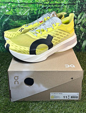 On Cloudboom Strike Mens Running Sneakers siz...