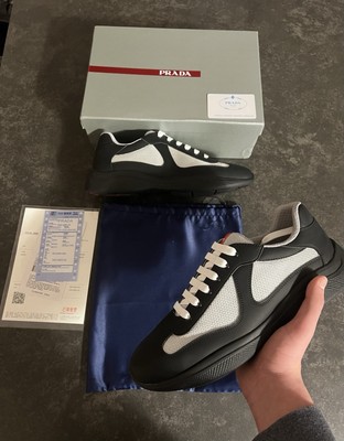 PRADA Cups Größe 45 Schwarzmatt grau