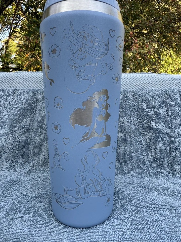 Vaso de fusión de maná grabado personalizado 32 oz: La Sirenita Foto 2 de 4