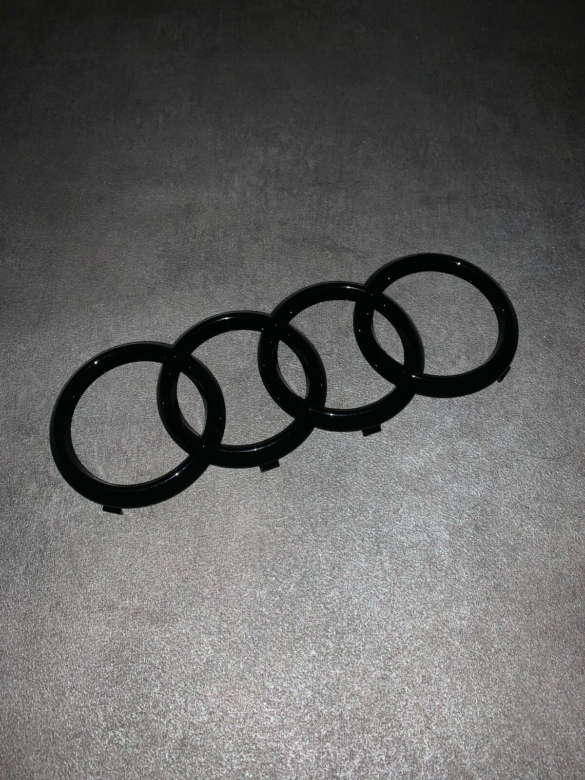 Badge Calandre Audi Noir Emblème de Finition Premium 273x94mm Haute Résistance A3 A4 A5 A6