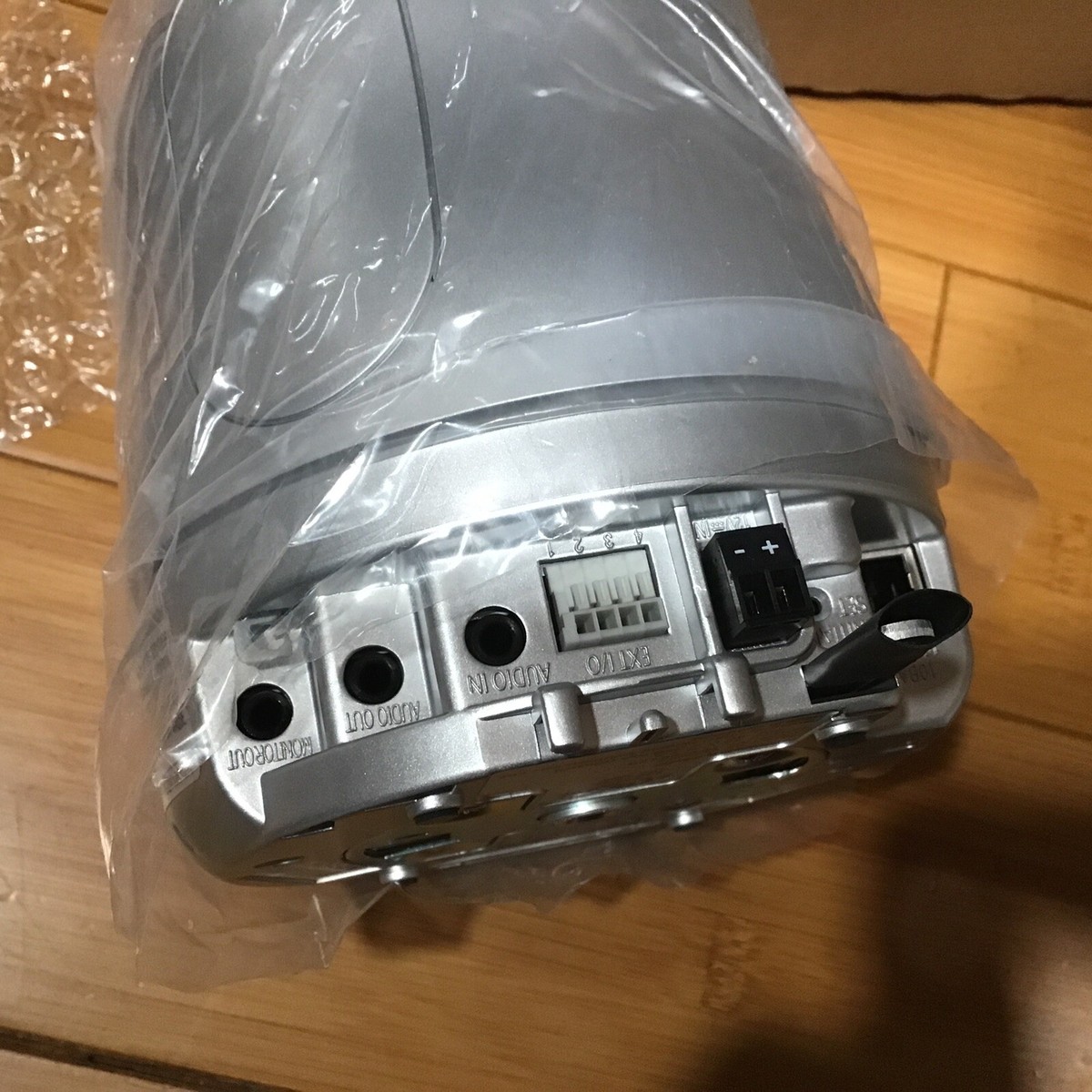 パナソニック(Panasonic) WV-S6130（USED） Panasonic WV-S6130 iPRO color PTZ 1080p IP Camera New Open