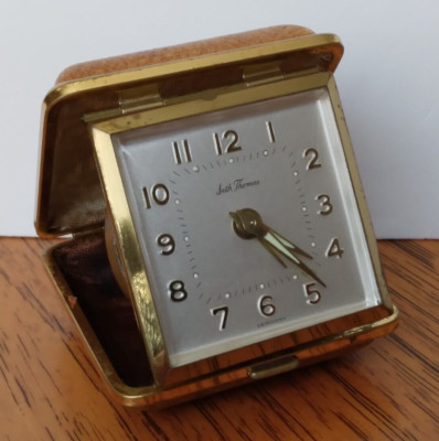 Vintage Seth Thomas Travel Wind Up Alarm Clock Tan Clam Case Made in ...