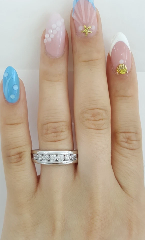 Alianza de boda de platino con diamantes redondos para caballeros conjunto de canales 1 quilate 6,5 mm venta al por menor $2.999 Foto 2 de 4