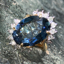 18K Yellow Gold Oval Blue Sapphire Diamond Ha...