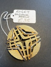 Stylish modern gold toned abstract brooch