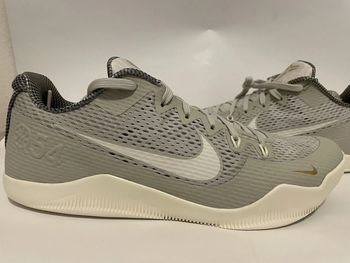 Nike Kobe 11 Friends & Family Low Quai 54 for Sale | Authenticity