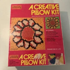 Sunflower Yarn Latch Hook /Wall Hang A Creative Pillow Kit 12x12 Sealed NOS
