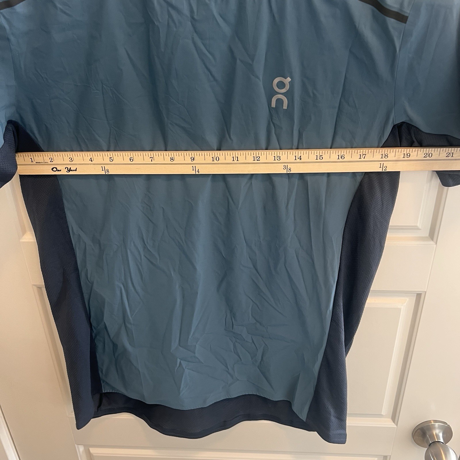 On Cloud Lightweight Performance Running Tee  Men… - image 2