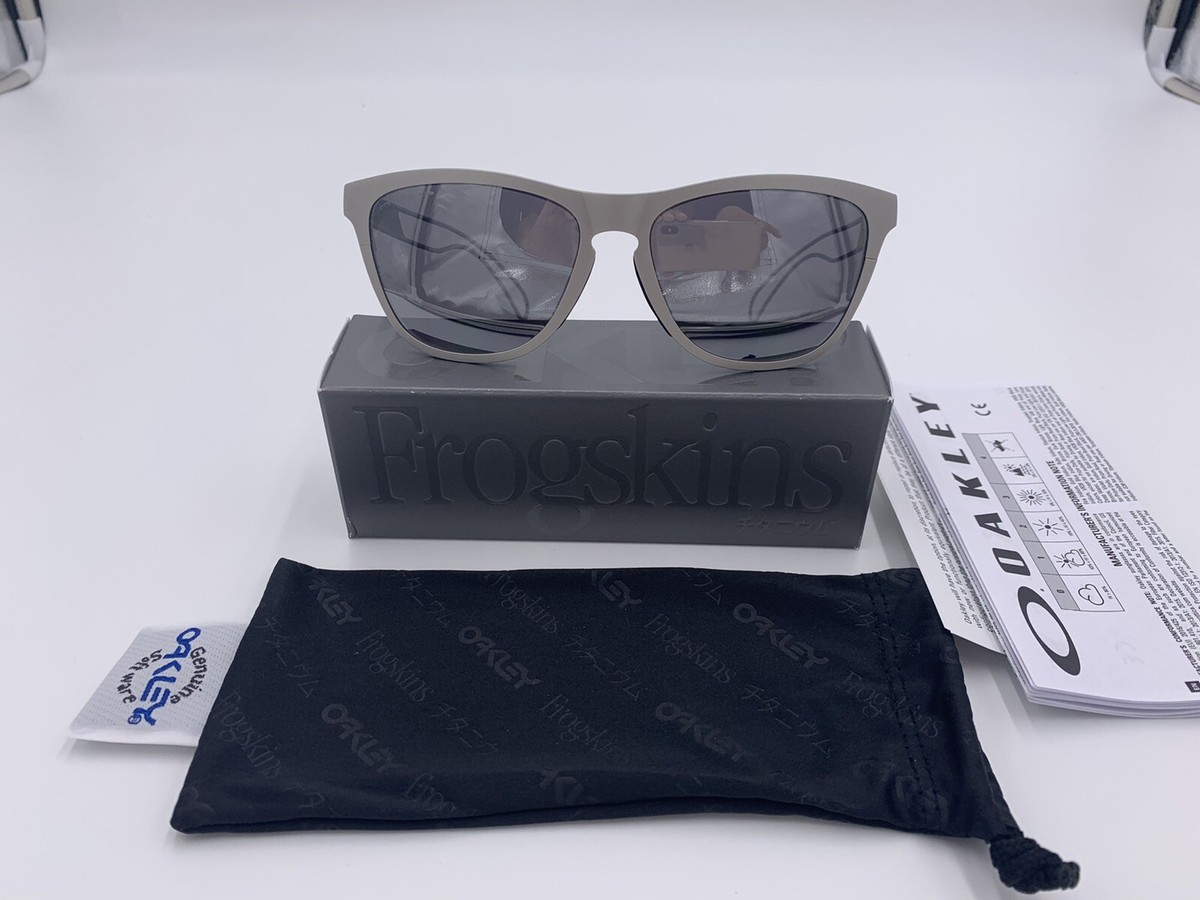 Oakley Frogskins Titanium W/ Prizm Black Polarized LE of 500 | eBay
