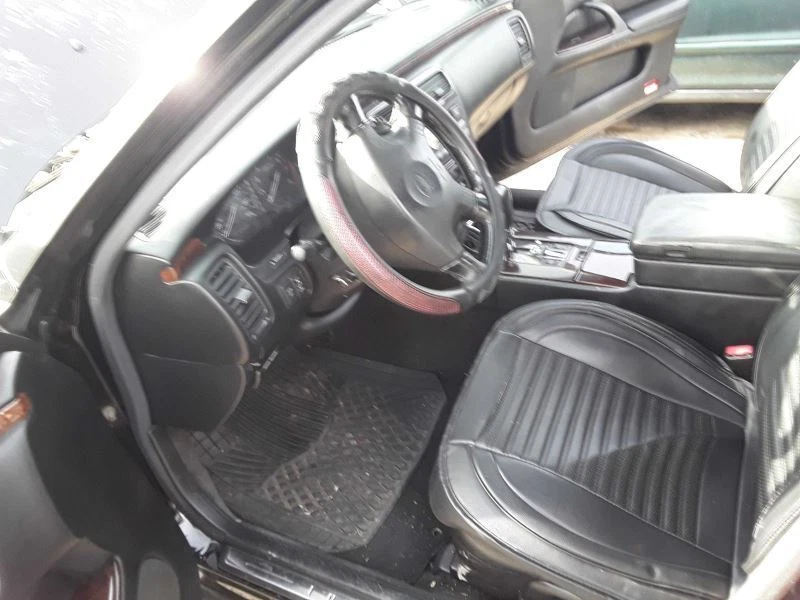 Radiator Fits 99-00 INFINITI Q45 1466410 Foto 3 de 4