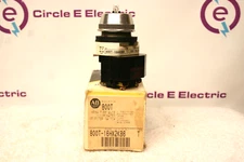 Allen Bradley 800T-16HX2KB6 Illuminated Selector Switch NO LENSE *Old Stock NEW*