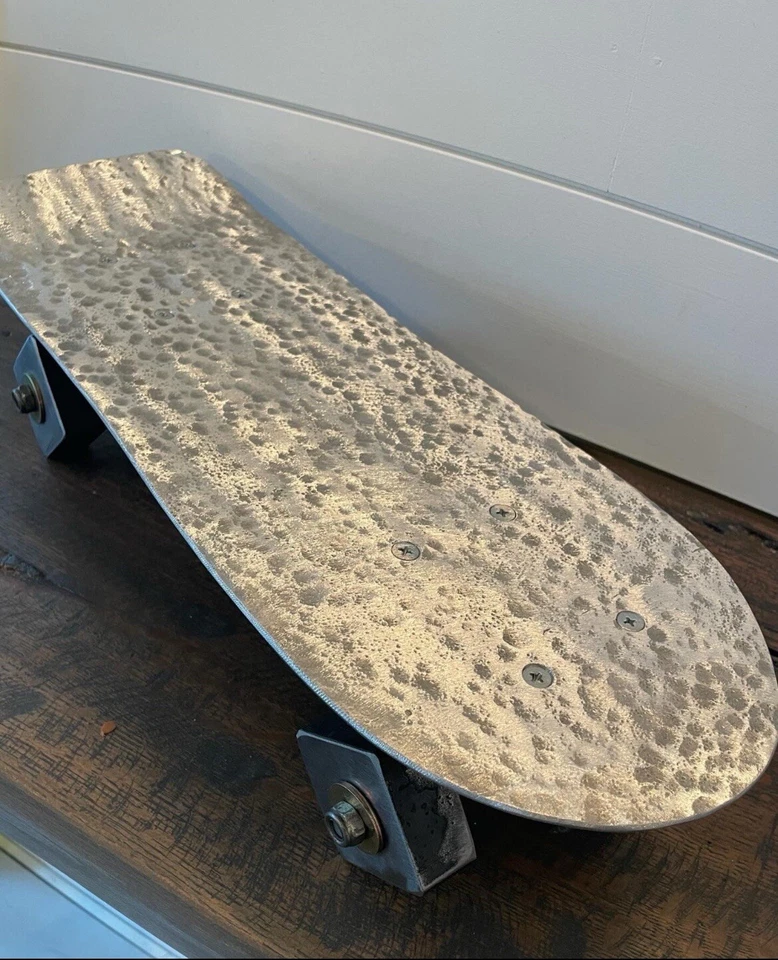 Misfit Skateboard Steel Art Foto 2 de 4