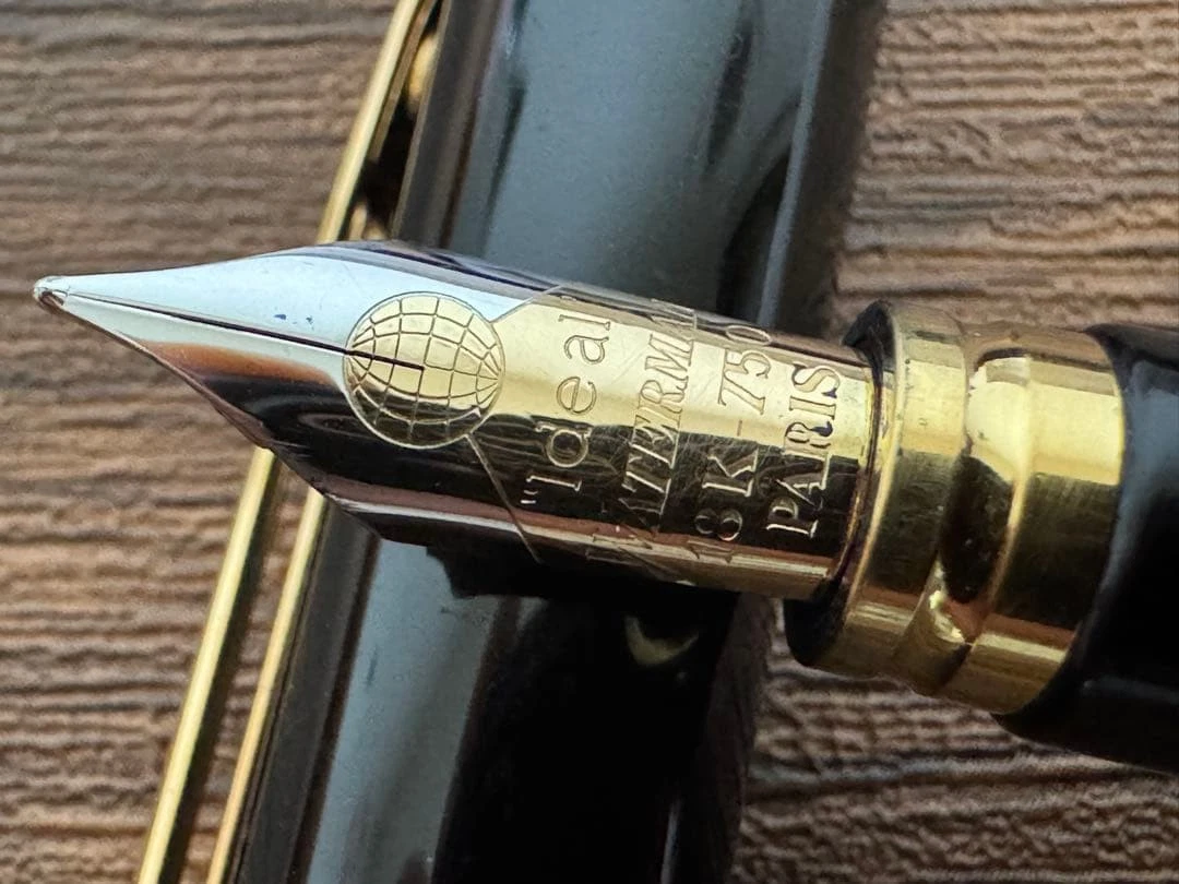 WATERMAN LeMan 100 fountain pen 18K nib Black gold accents clean