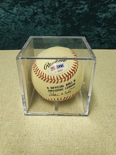 Willie Mays signed auto autographed baseball PSA/DNA with cube